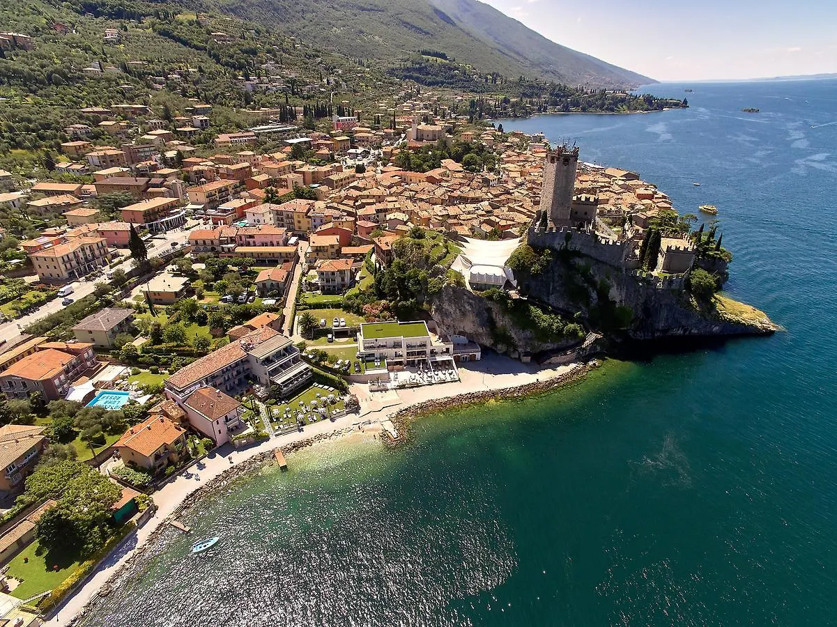 Hotel Castello Lake Front Malcesine 4*,  Italy